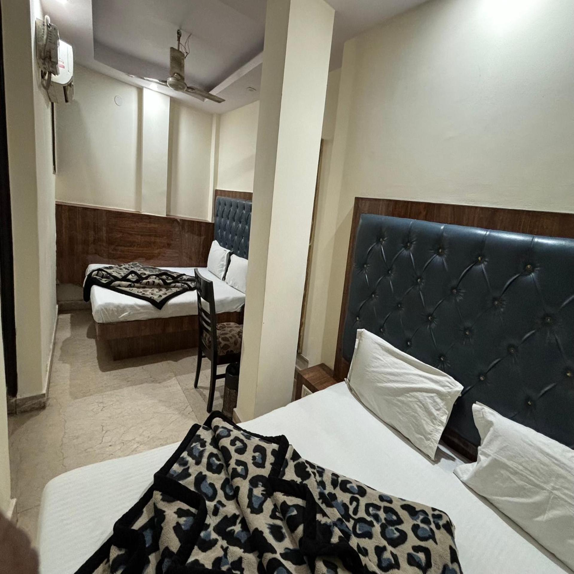 Hotel Pk International Near By New Delhi Station I Couple Friendly Room photo